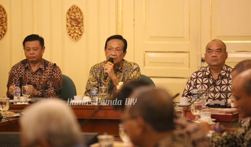 Sri Sultan Keluarkan Kebijakan Belajar di Rumah